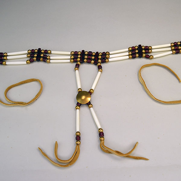 Choker- White Center Cranberry