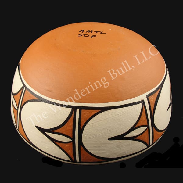 Pottery – Santa Domingo Dough Bowl