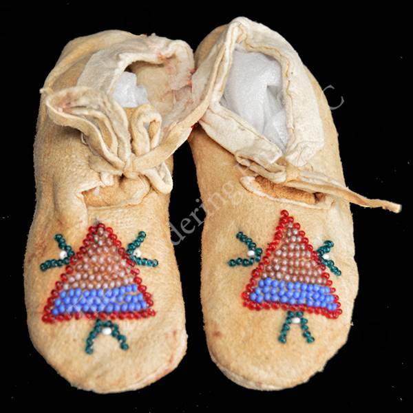 Moccasins - Childs Vintage Blackfoot Style