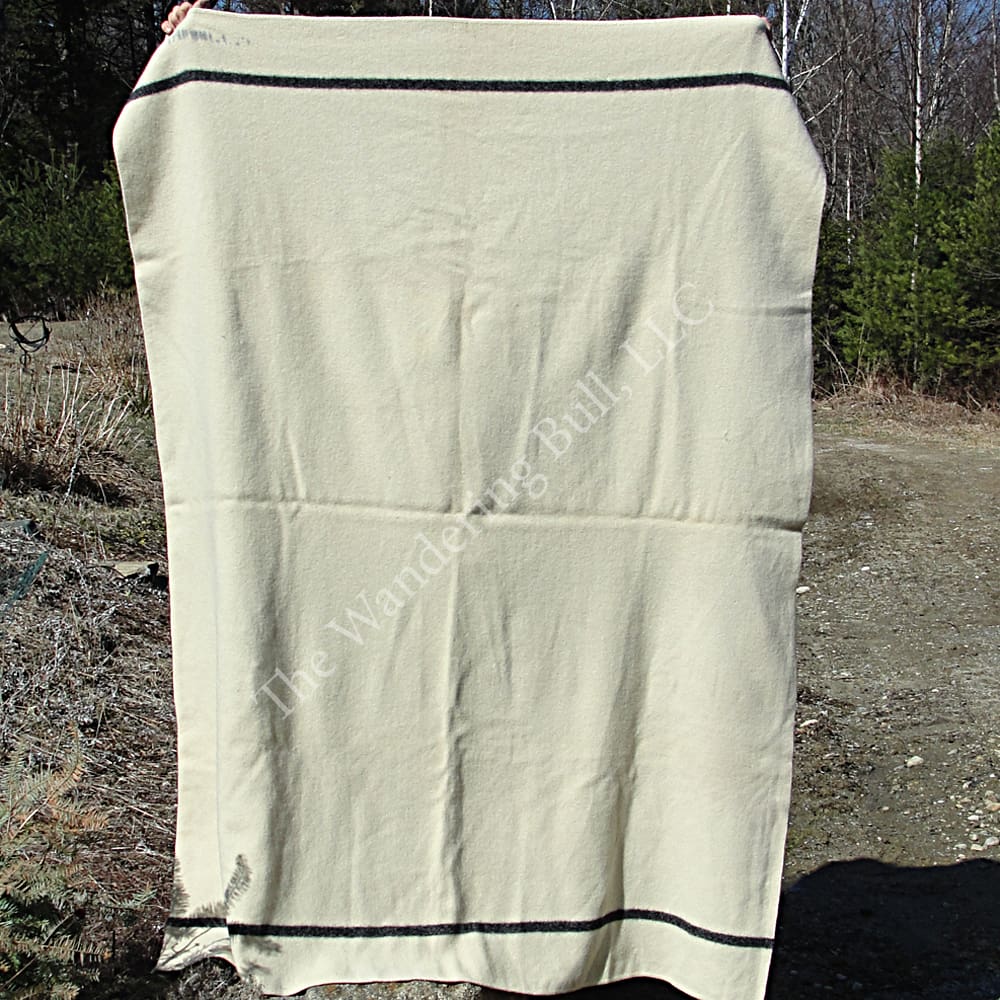 White wool blanket w stripe