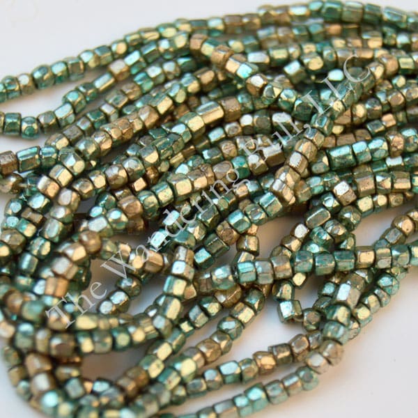 11/0 Tube Beads Metallic Green