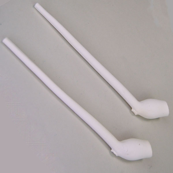 Colonial Style Clay Pipes