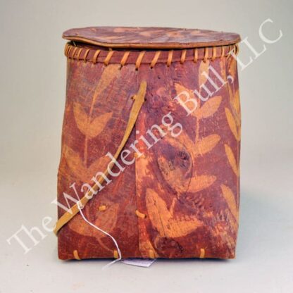 Birchbark Container Etched Beaver on bottom side b