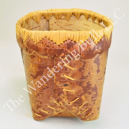 Birchbark Container Scalloped Edging end 1