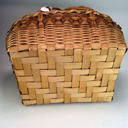 Basket Large Ash with Lid bottom