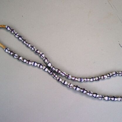 Trade Bead French Cross strand