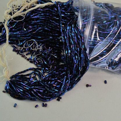 Bugle Beads Iris Black 6/0