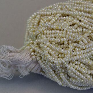 Luster Cream Seed Beads 10/0 17.5 OZ