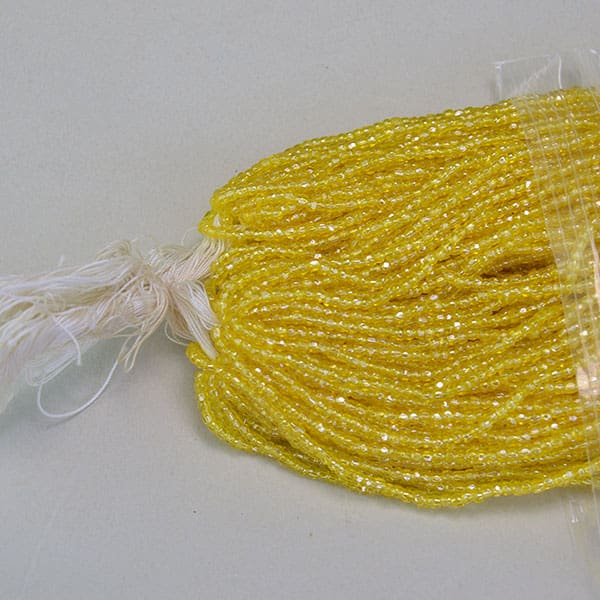 Seed Beads Yellow Cuts