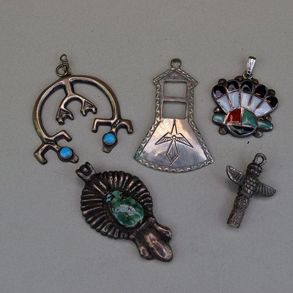 Pendant Group Lot