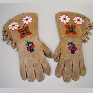 gauntlet-white-red-flower