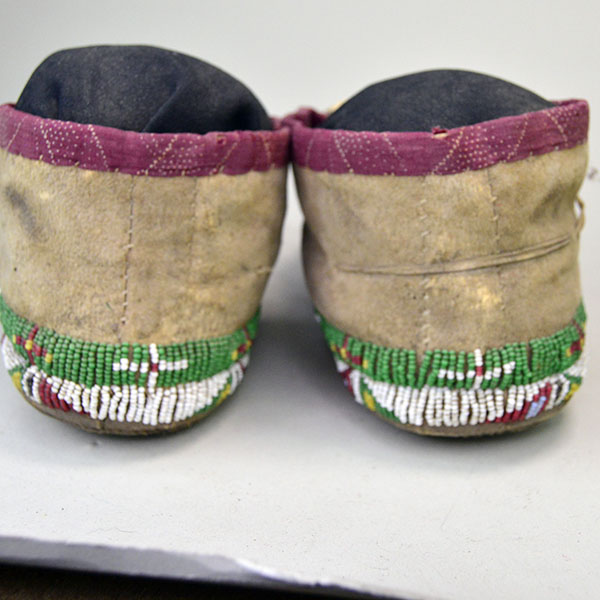 Northern Plains Beaded Moccasins – Split Tongue