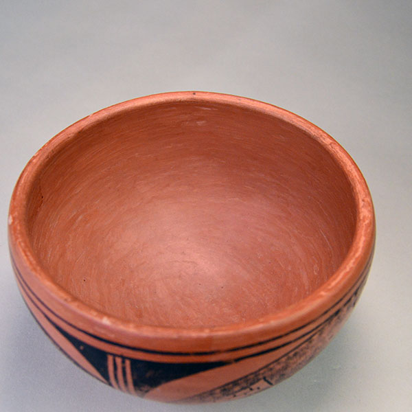 Hopi-Style Clay Bowl Pottery, picture show casing the top view.