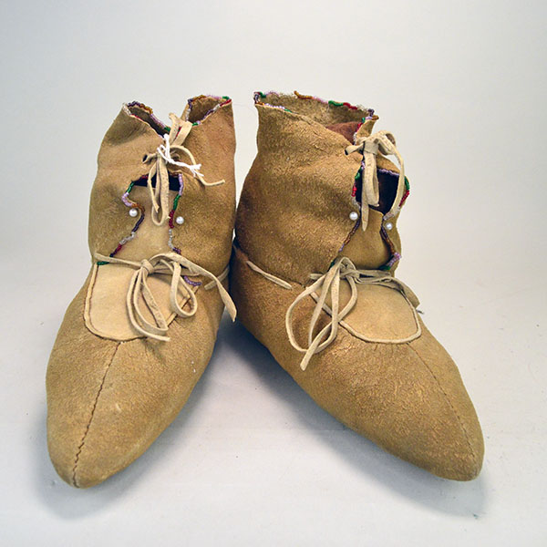 Moccasin- Cree Center Seam
