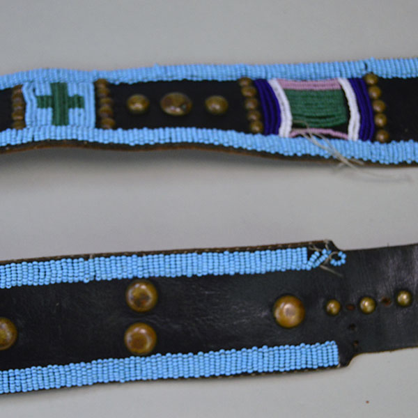 Belt Vintage Crow Style Beaded in Blue with tacks.