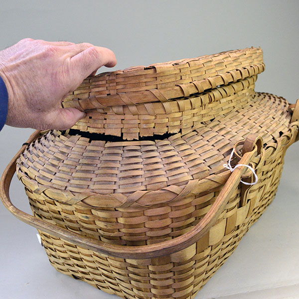 vintage Basket- Ash Picnic Large with lid makes an attractive storage piece. 11 inches high, 19 inches long by 15 inches wide. rim has broken in places. another spot that the rim is broken.