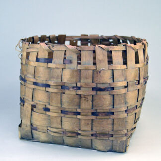 Antique Basket- Dyed Ash Splits, Crafted in the early 1900s, 10" tall, and 13.5" in diameter. splints in several areas, and the top ring has come unravel.