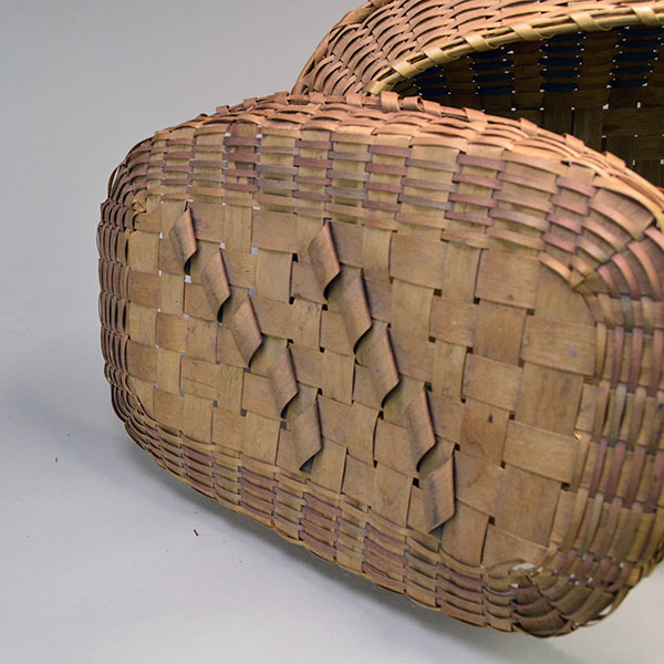 Basket- Large Ash Picnic with lid. basket stands 11"high with the lid on (not including the handle) and measures an impressive 22" long by 15" wide. top of the basket.