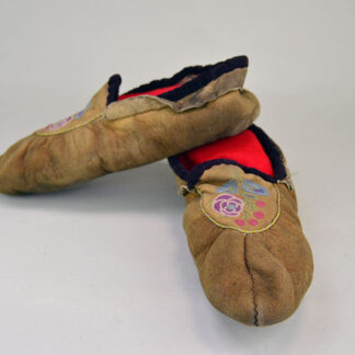 Add these Vintage Moccasins – Embroidered Vamps, Cree Style from the 1940s to 1950s, to your collection. measure approx. 10″ long , 3′ wide and 2″ high.