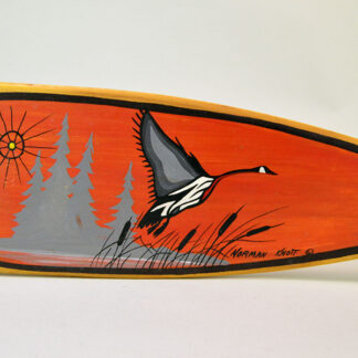 This striking contemporary Paddle- Cree Painted Goose showcases the bold artistry of Norman Knott. Measures Approx. 36" long and 5.5"at its widest point.