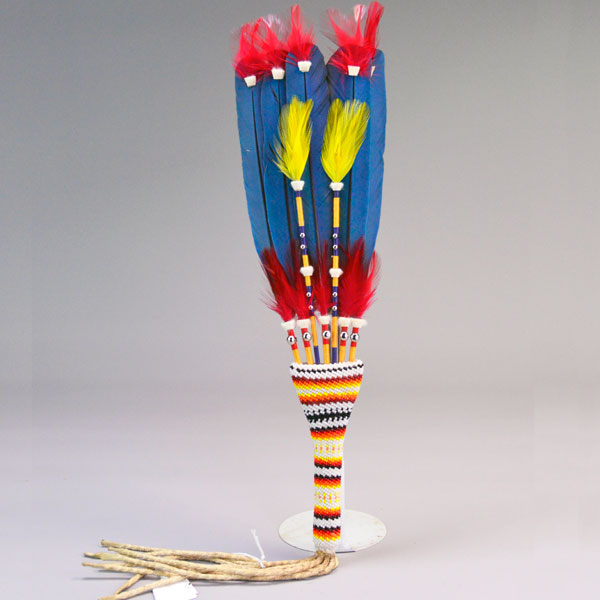 Fan Macaw Beaded Handle