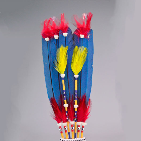 Fan Macaw Beaded Handle top detail