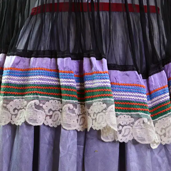 Skirt & blouse Seminole style - sheer blouse close up.